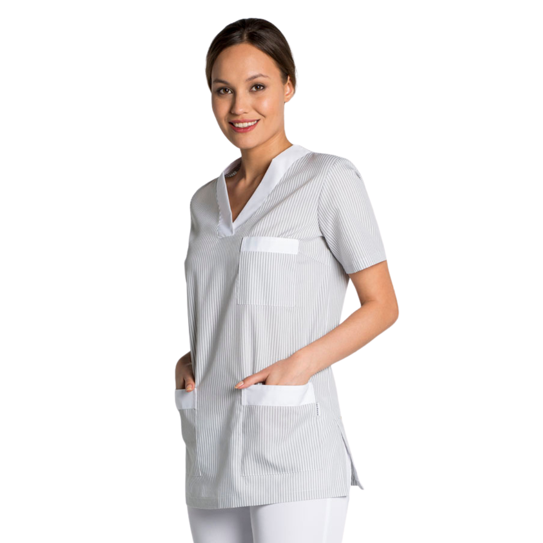 Uniforme gris para personal de limpieza con manga corta