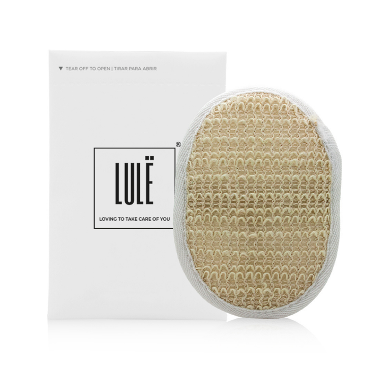 Esponja de baño de lufa Lule con alas de agarre, envasada individualmente en bolsa de papel piedra abre-fácil, para amenities de hotel y hostelería