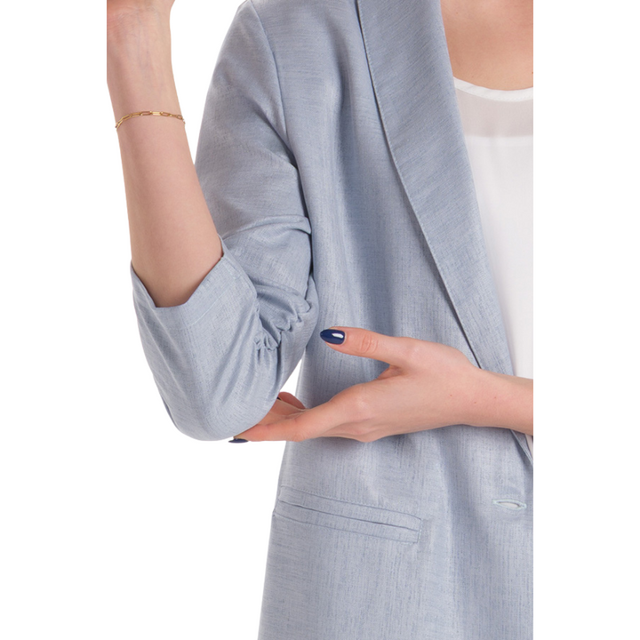 Levita elegante para recepcionistas de hotel en tono celeste