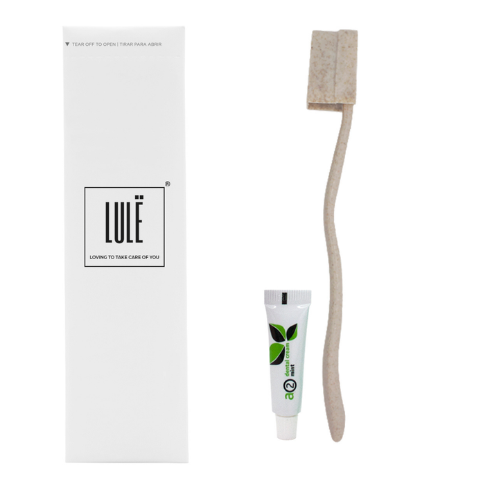 Set dental Lule con cepillo PSM y pasta dentífrica A2 de 5 gr, presentado en bolsa de papel piedra abre-fácil para amenities de hotel y hostelería