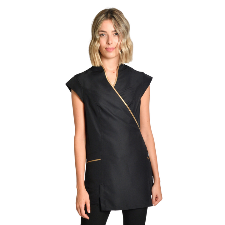 Schwarzer Wellness-Kimono mit goldener Verzierung