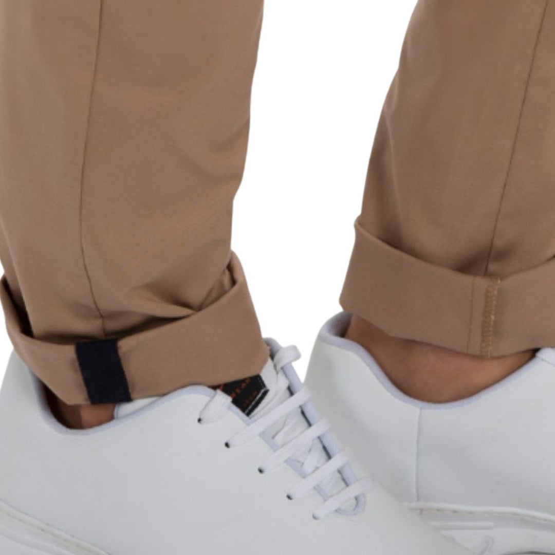 Pantalón profesional de hostelería Cbro beige con bolsillos delanteros