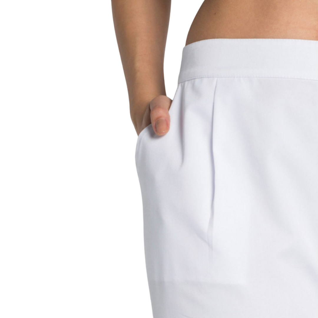 Weiße Damen-Kellnerhose mit Gummizug im hinteren Bund