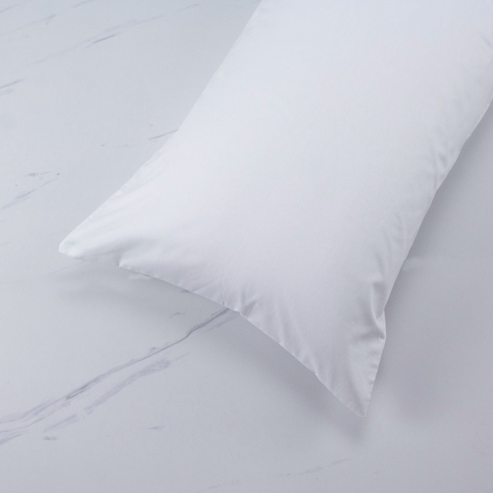 Hotel pillow protector white breathable PU