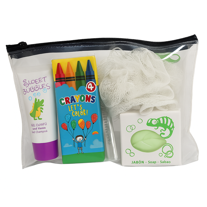 Trousse de toilette pour enfants avec éponge avec gel, shampoing, lotion, savon et brosse à dents.