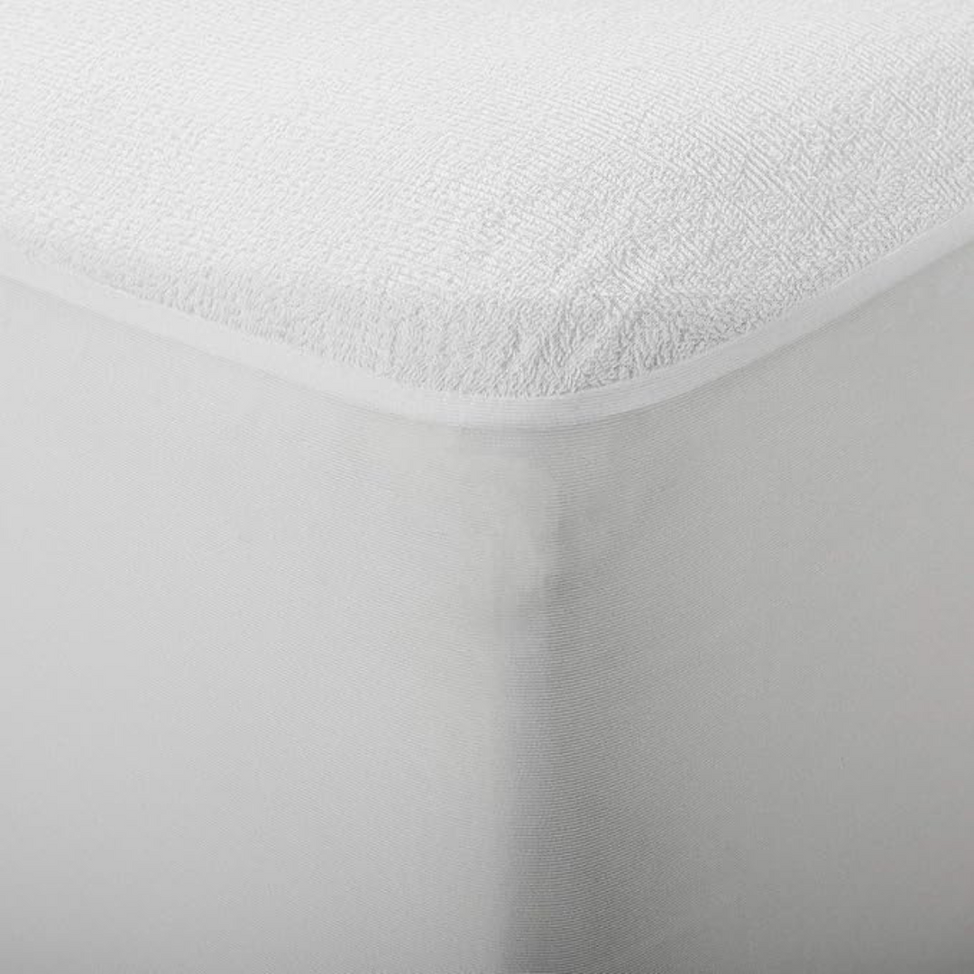 Protège-matelas en polyuréthane blanc pour hôtels