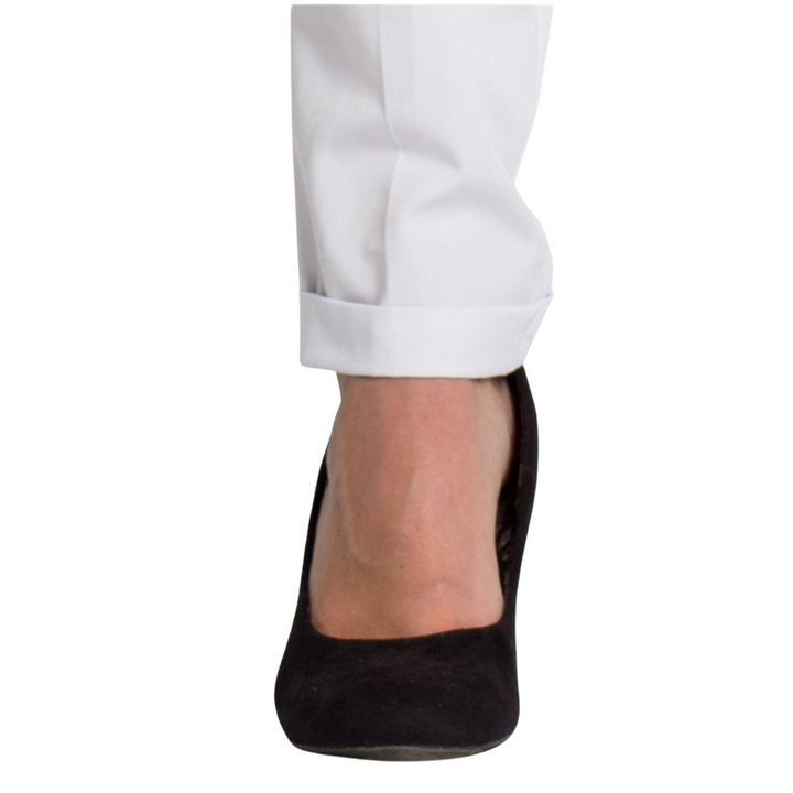 Pantalon professionnel blanc pour femmes, idéal pour le secteur de l'hôtellerie et de la restauration.