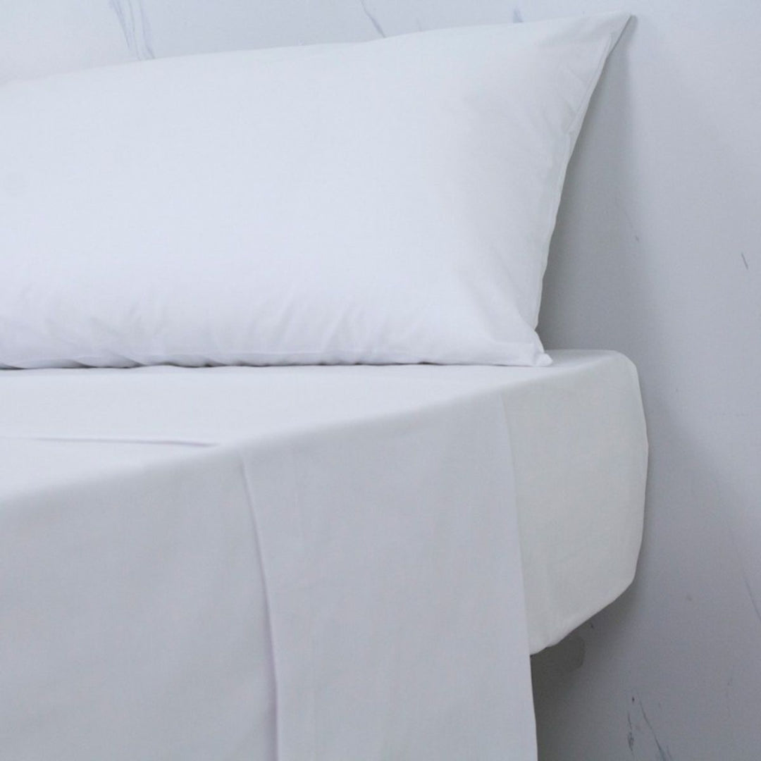 Draps-housses d'hôtel blancs 100% coton - qualité supérieure 200 fils au pouce carré